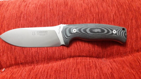 cuchillo cudeman fab con cachas micarta negra con separadores rojos , funda y caja , totalmente nuevo.esta 02