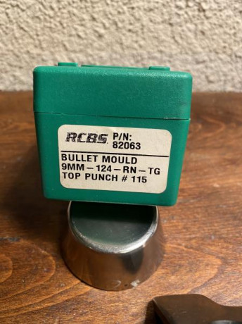   VENDO MOLDE TURQUESA PARA 9 MM, MARCA RCBS, CALIBRE 356 SEMIWADCUTTER ROUND NOSE, PESO 124 GRAINS  

Vendo 10