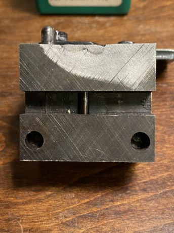   VENDO MOLDE TURQUESA PARA 9 MM, MARCA RCBS, CALIBRE 356 SEMIWADCUTTER ROUND NOSE, PESO 124 GRAINS  

Vendo 30