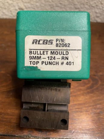   VENDO MOLDE TURQUESA PARA 9 MM, MARCA RCBS, CALIBRE 356 ROUND NOSE, PESO 124 GRAINS   

Vendo turquesa 00
