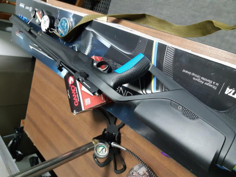 Buenas.
Vendo  Stoeger XM1 Suppressor del 5,5, con dos cargadores, caja e instrucciones originales, bomba 02