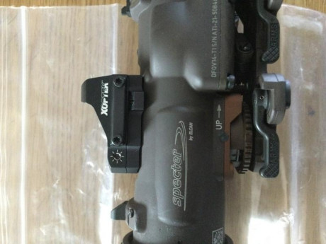 Impoluto 
Micro red dot xoptek 4 moas con montura
Tapas y killflash

2000€

Madrid 11