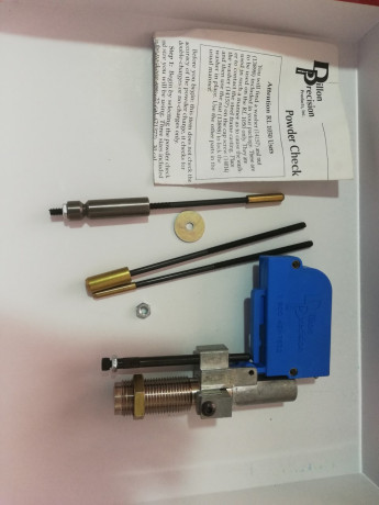 Vendo comprobador de polvora para estacion de recarga dillon, completamente nuevo.
Precio 60 euros. 00