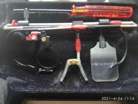 Gafas champion super olimpic, aro pequeño. 
Se acompaña con aro arma corta, iris para el marca knoblock 00