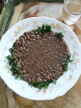 Hoy para comer acelgas hervidas y chuletón de vaca gallega vieja con seis semanas de maduración en cámara 161