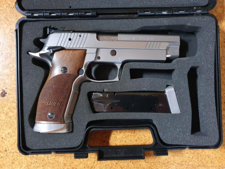 Vendo pistola Sig Sauer P226 S X-Five, en perfecto estado, se encuentra en Sevilla y se puede probar en 72