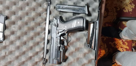 Sig Sauer Mosquito cal. 22. En bien estado y pocos disparos, en su maletín con varios muelles y manual. 00