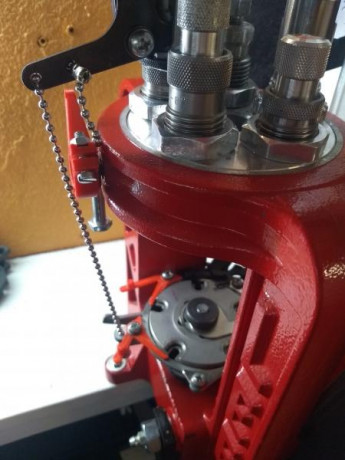 Se venden accesorios.
Micro disk para cargas  del 32wc 25€.
Sujeta vainas juego de 4 unidades 20€
Bloqueo 02