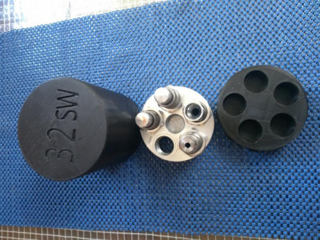 Se venden accesorios.
Micro disk para cargas  del 32wc 25€.
Sujeta vainas juego de 4 unidades 20€
Bloqueo 10