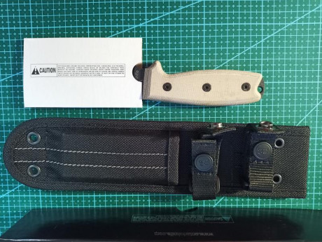 Cuchillo de supervivencia Ontario Rat 3 filo liso.
Nuevo sin uso alguno.
Un saludo 00
