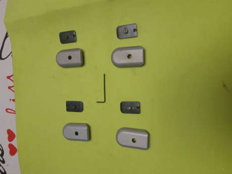 vendo o cambio cuatro bases de cargadores tanfoglio de aluminio calibre 40. estan completos con tornillo 01