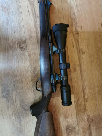 Hola, vendo rifle, sako l691, cal 300wm en perfecto estado de maderas y pavon,  gatillo con estrías,pistolete 01