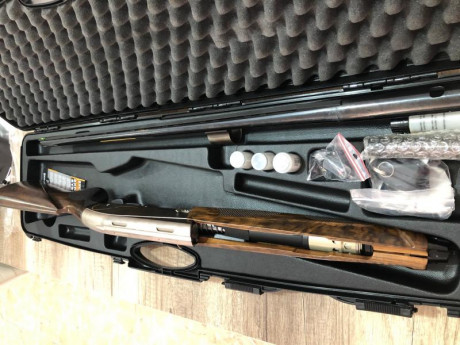 VENDO BROWNING GOLD FUSION CALIBRE,12,NUEVA A ESTRENAR,NI UN SOLO DISPARO,TODAVÍA TIENE LOS ADHESIVOS 40