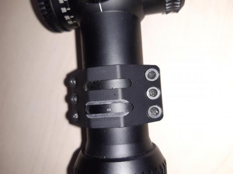 Se vende visor Vortex viper hs 4-16x44, en buen estado con anillas warne tactical, tiene una pequeña marca 00