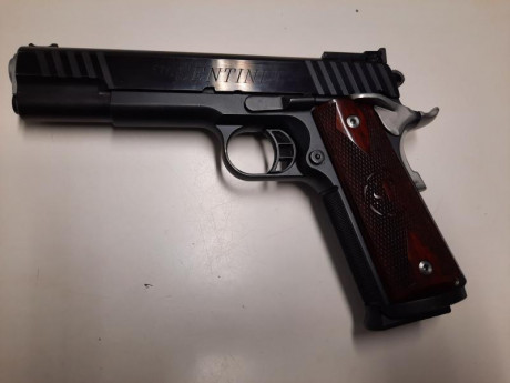 RESERVADA   Vendo esta excelente arma de precisión en estado extraordinario, por necesitar espacio en 32