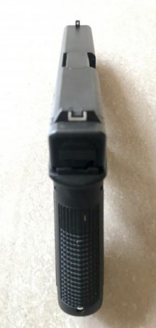 Vendo Glock 17 3Gen cal. 9Pb, en estado excelente. El conjunto incluye 2 cargadores y el maletín original.
Precio 02