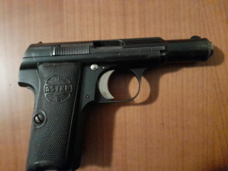 Vendo Astra 300, calibre 9 Cto. Pavón original, perfecto estado mecánico, con tres cargadores uno cromado 22