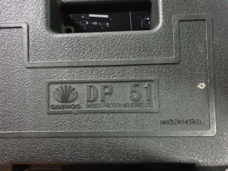 Hola vendo DAEWO DP51  9X19 en muy buen estado , caja original, 2 cargadores 13 rounds más  1 , artículos 02