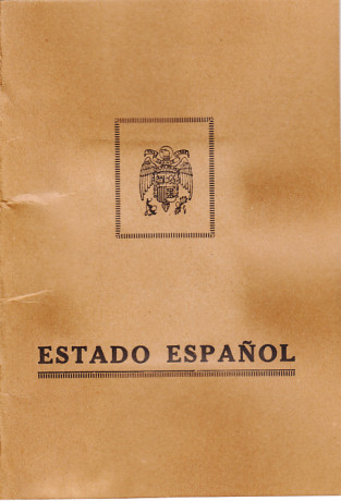  EN RECUERDO Y HOMENAJE A LOS QUE YA NO ESTÁN. 

Si pones en  GOOGLE    PASAPORTES EN LA MEMORIA   da 21