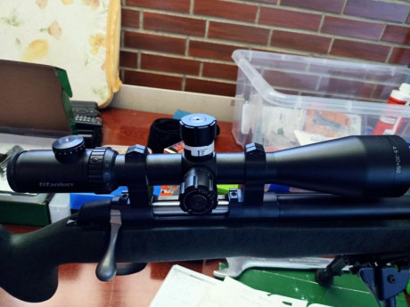 Vendo visor delta titanium 4.5x30x50 sf. reticula iluminada en varios niveles. tipo de reticula mildot, 02