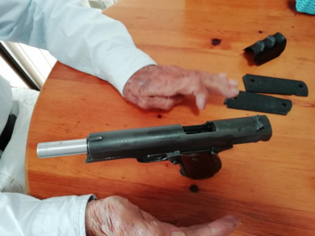 Hola compañeros,
pongo a la venta esta estupenda Nornico 1911 A1 45ACT en 400€, gastos de envío incluidos.
Adjunto 02
