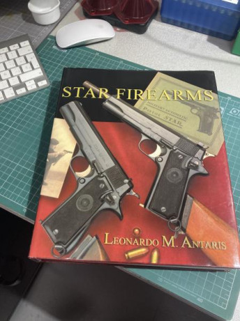 Se venden libros en estado nuevo: VENDIDO.
STAR FIREARMS

De Leonardo M. Antaris.

Se vende Star Firearms 01