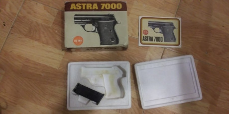 vendo caja astra 7000 con cargador y manual,vendida 00