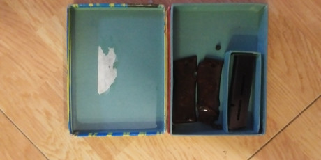 Buenas vendo caja star s con cargador y cachas del 9 c. 40 mas envio, esta en Murcia.

acepto cambio por 00