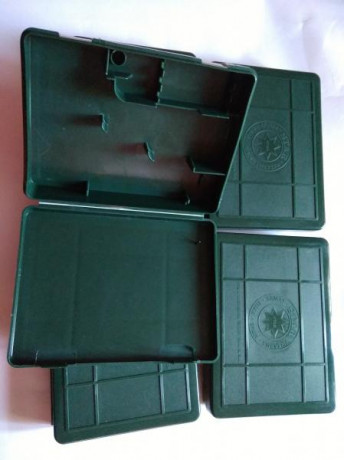 Hola , estoy haciendo limpieza y tengo unas cuantas cajas de plastico originales de las pistolas STAR 01