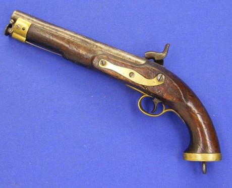 Voy a colocar unas fotos de un arma larga alemana de llave de mecha del siglo XVI. 101