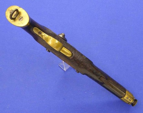 Voy a colocar unas fotos de un arma larga alemana de llave de mecha del siglo XVI. 110