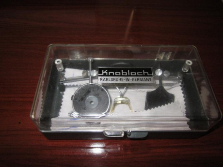 Hola.
Pongo a la venta unas magnificas gafas de tiro, de la marca Knoblock.
Estàn en perfecto estado de 02