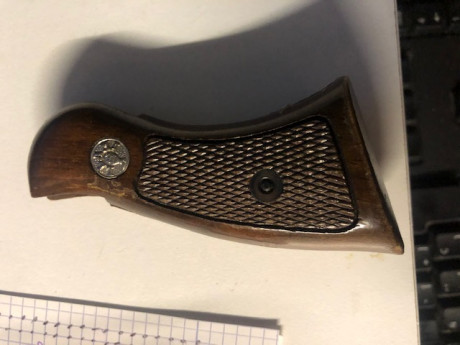 Cachas originales de  Llama Comanche II 20 euros mas envio.  las otras ya están vendidas. 21