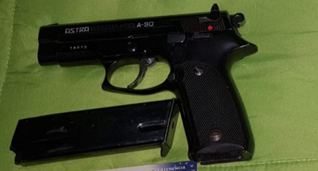 Bueno pues a petición de la familia, pongo ya a la venta las armas de mi amigo que en gloria estéen principio 00