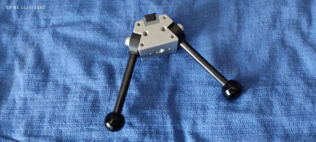 hola vendo bipode carabina GEHMANN  por 50€ mas portes.
se encuentra en navarra, esta nuevo mas informacion 00