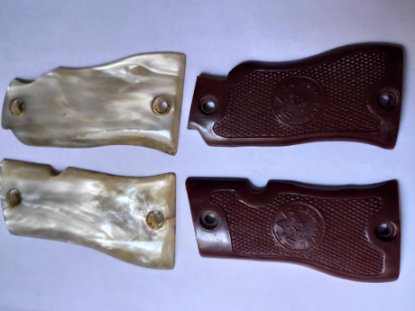 Compro cachas para la pistola STAR DKL 9mm corto. A ser posible negras si son las originales.

También 92