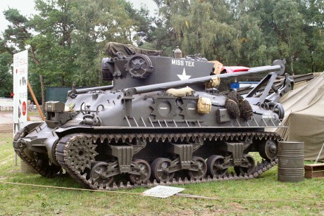 os quiero poner un estudio sobre las versiones de este emblemático carro...la idea es ir poniéndoos fotos 81