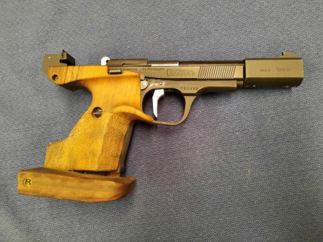 Hola a todos.
Vendo Unique DES69 calibre 22 LR.
Es un arma antigua pero muy robusta. Dispara sin ninguna 01