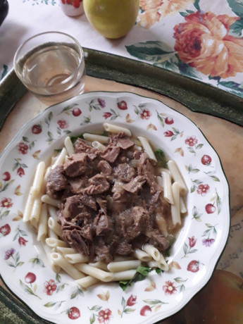 Hoy para comer acelgas hervidas y chuletón de vaca gallega vieja con seis semanas de maduración en cámara 140