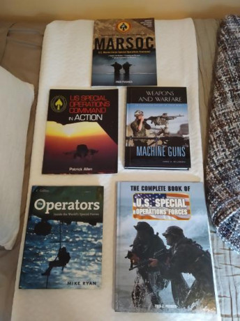 Vendo los siguientes libros, todos están impolutos como nuevos.

Lote 1 47€ portes pagados:
U.S Special 01