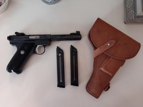 Buenas tardes,

Vendo esta preciosa Ruger Mark II muy cuidada con dos cargadores, regalo maletin aluminio 12