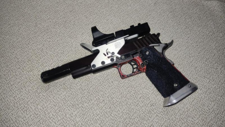 Vendo pistola STI EAGLE 5.5 para modalidad de IPSC OPEN, calibre 38 supercom, montura doble alfa con apollador 01