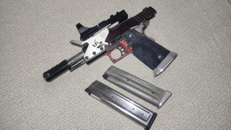 Vendo pistola STI EAGLE 5.5 para modalidad de IPSC OPEN, calibre 38 supercom, montura doble alfa con apollador 00