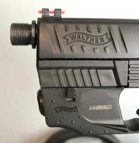 Vendo mi P22Q en muy buen estado, con varios extras, láser original Walther, cañón roscado, 3 cargadores, 02