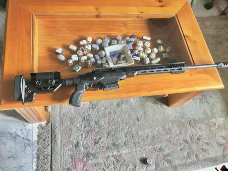 Saludos gente del foro, pues eso que vendo mi rifle Tikka ya que después de comprarlo a un compañero del 00