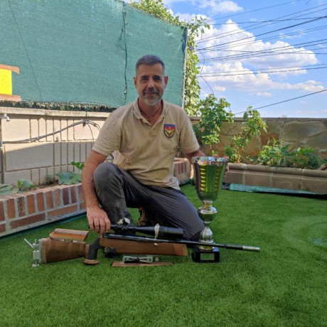 Pues eso compañeros, un amigo y compañero de tiro de Madrid ha desarrollado un kit interno para la FWB 162