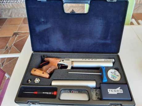 Vendo esta Tesro Pa10-2 modelo signum que es una preciosidad. La pistola tiene muy pocos tiros y cuenta 02