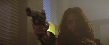 Compañeros,

En vista de las ganas de algunos (Elcafe, Wilcow, Vrakk, etc) por adivinar armas de películas 70
