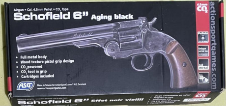Vendo estos tres revólveres, un Webley, un Schofield y un Sigle Action, los tres de CO2, el Webley dispara 02