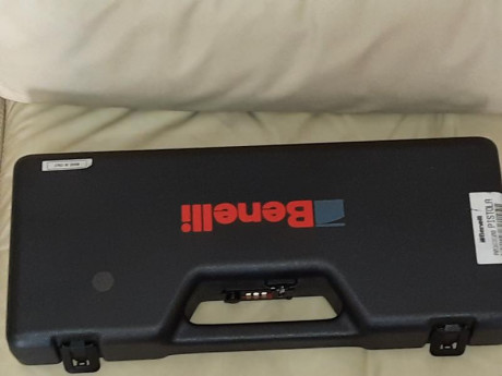 Vendo Benerlli Mp90, calibre 32, en perfecto estado, no se cuantos tiros habrá tirado cálculo que sobre 11